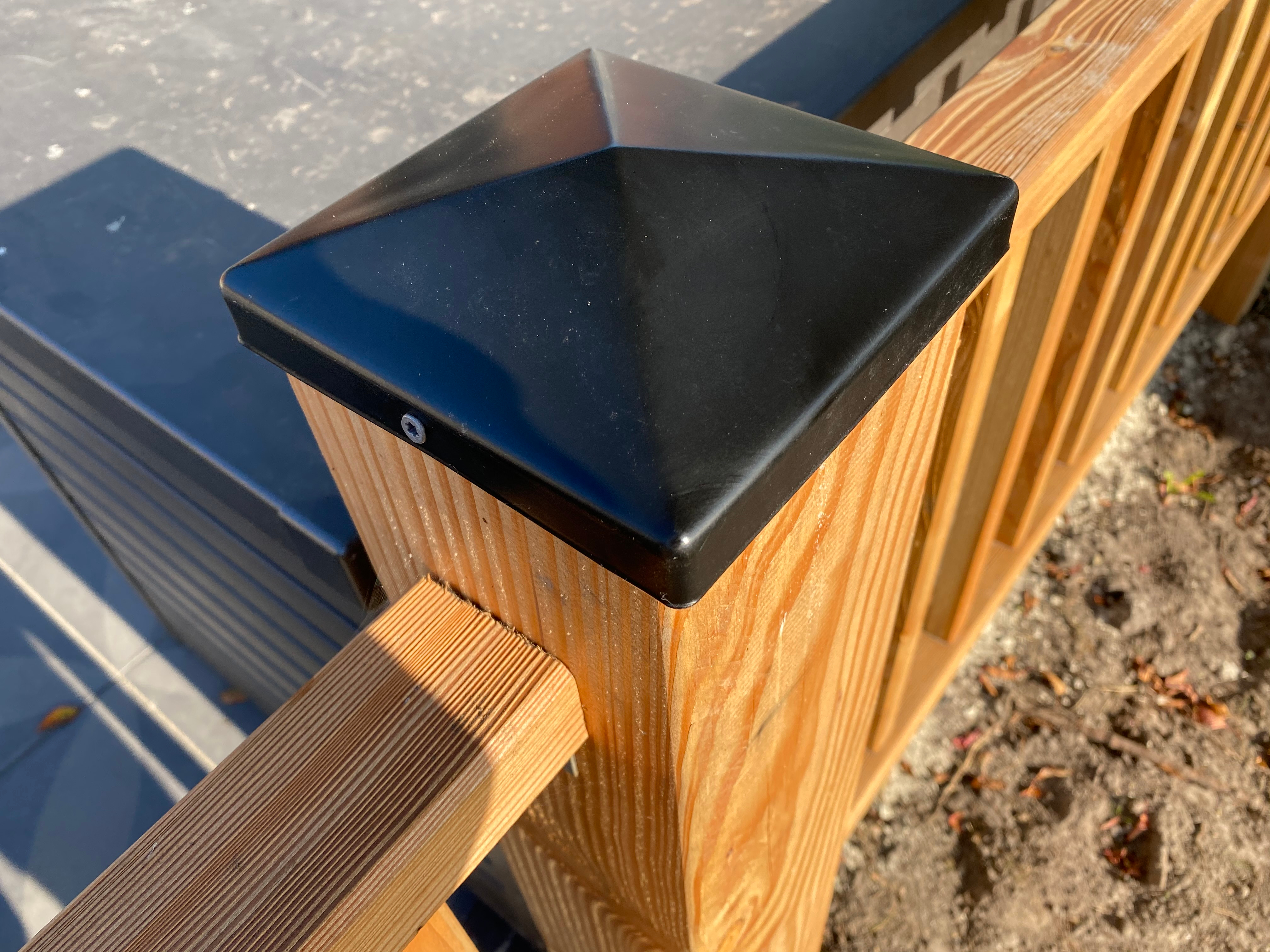 Paalkap Zwart voor 14 x 14 cm Palen - Per Stuk, foto 2 van 2