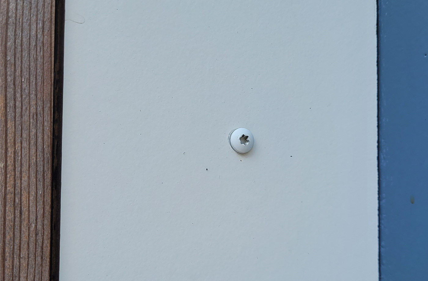 Kleurkopschroeven Wit rvs 4.8 x 60 mm - Doos 100 Stuks, foto 2 van 3