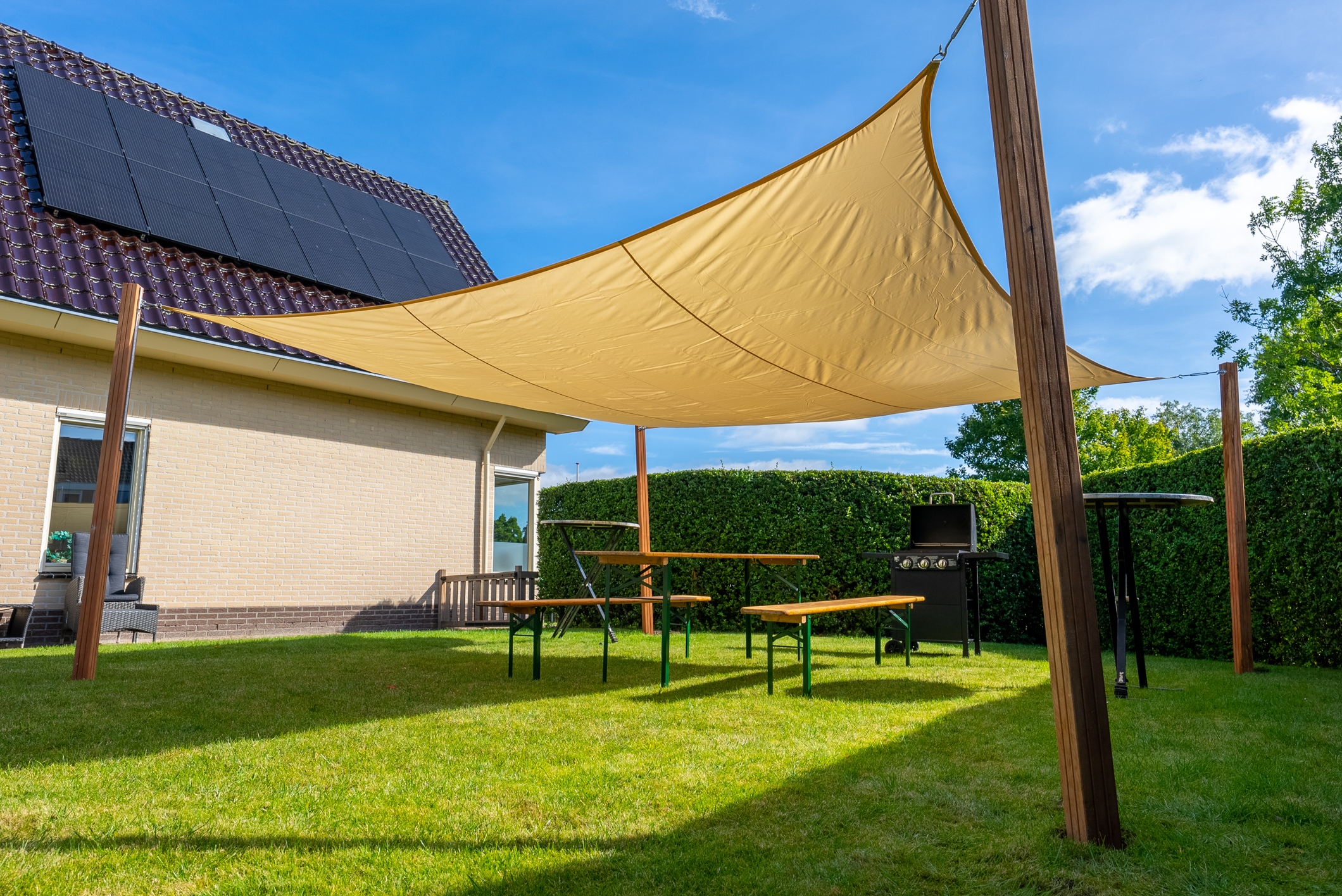 Schaduwdoek Waterdicht Vierkant 4 x 4 m - 160gr/m2 - Beige - Per Stuk