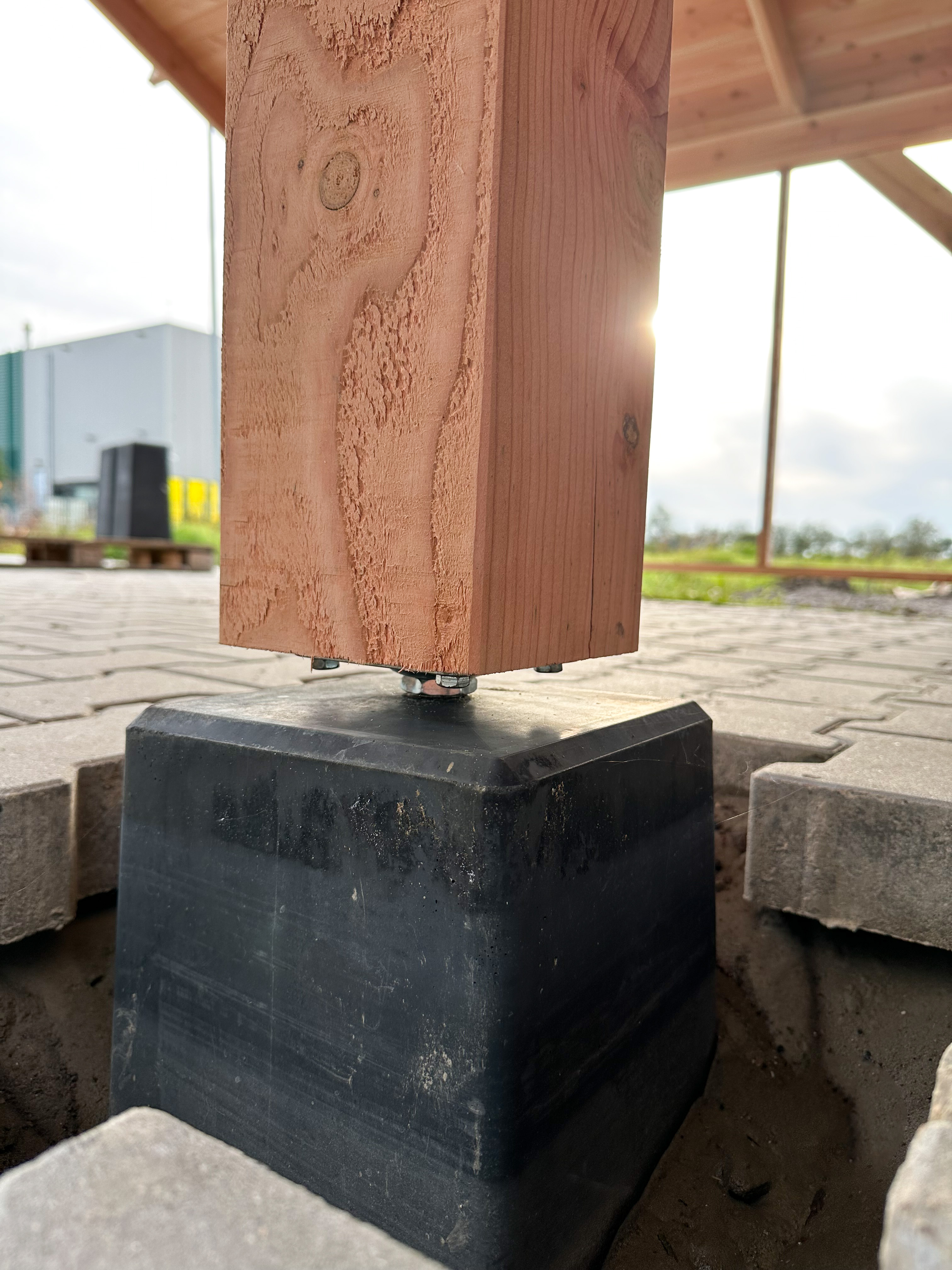 Betonpoer 15 x 15 x 50 cm Antraciet Aflopend Model - Per Stuk, foto 2 van 3