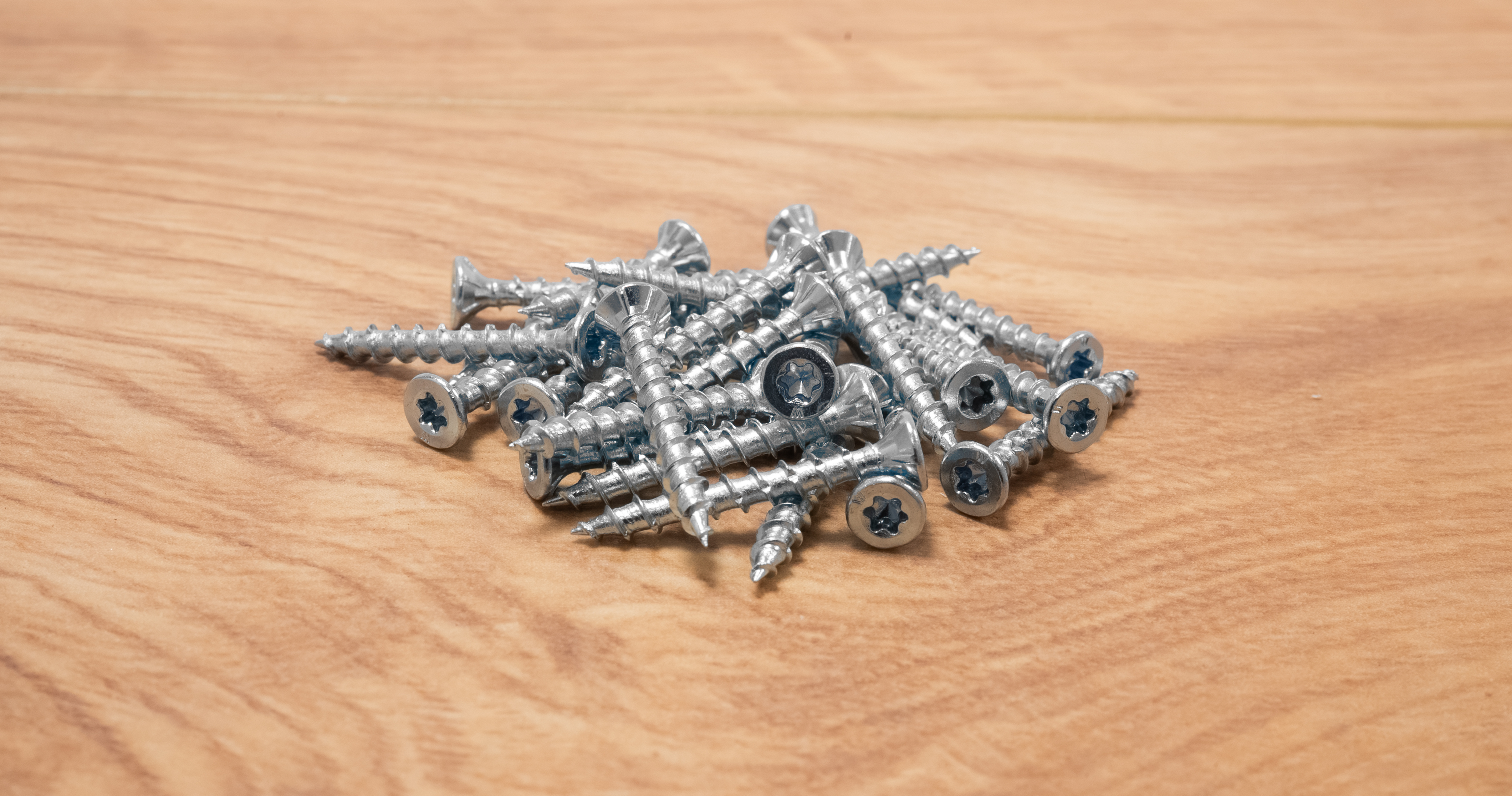 Spaanplaatschroeven Verzinkt 4 x 30 mm Torx 20 Deeldraad - Doos 200 Stuks, foto 2 van 4
