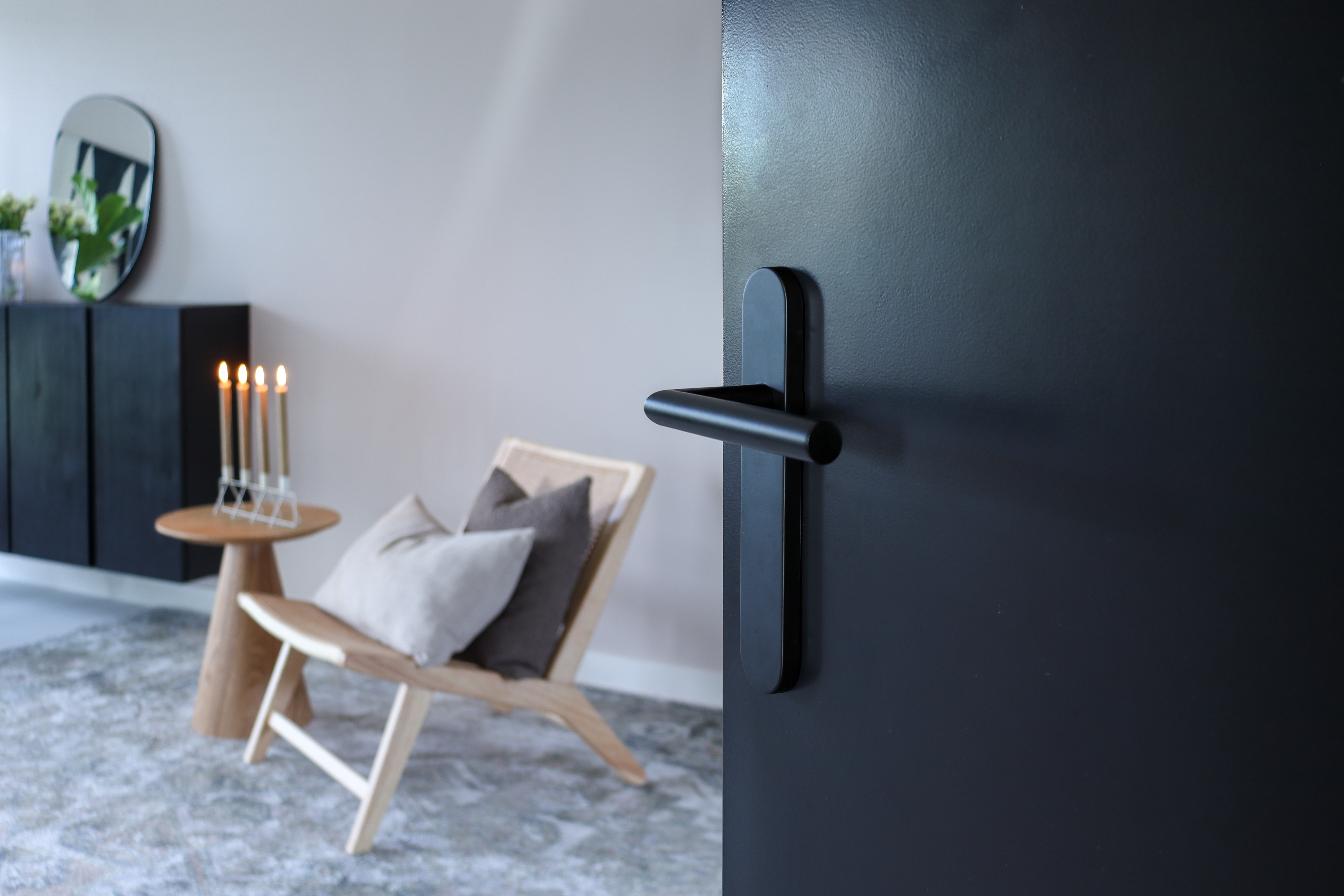 Lavuzo deurkruk Mantua Zwart met afgerond schild - Per set, foto 3 van 3