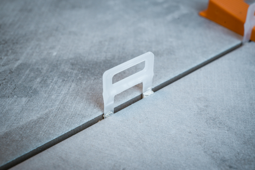 Navulling Clips Leveling Systeem - 1,5 mm voegbreedte - Per 100 stuks, foto 4 van 6