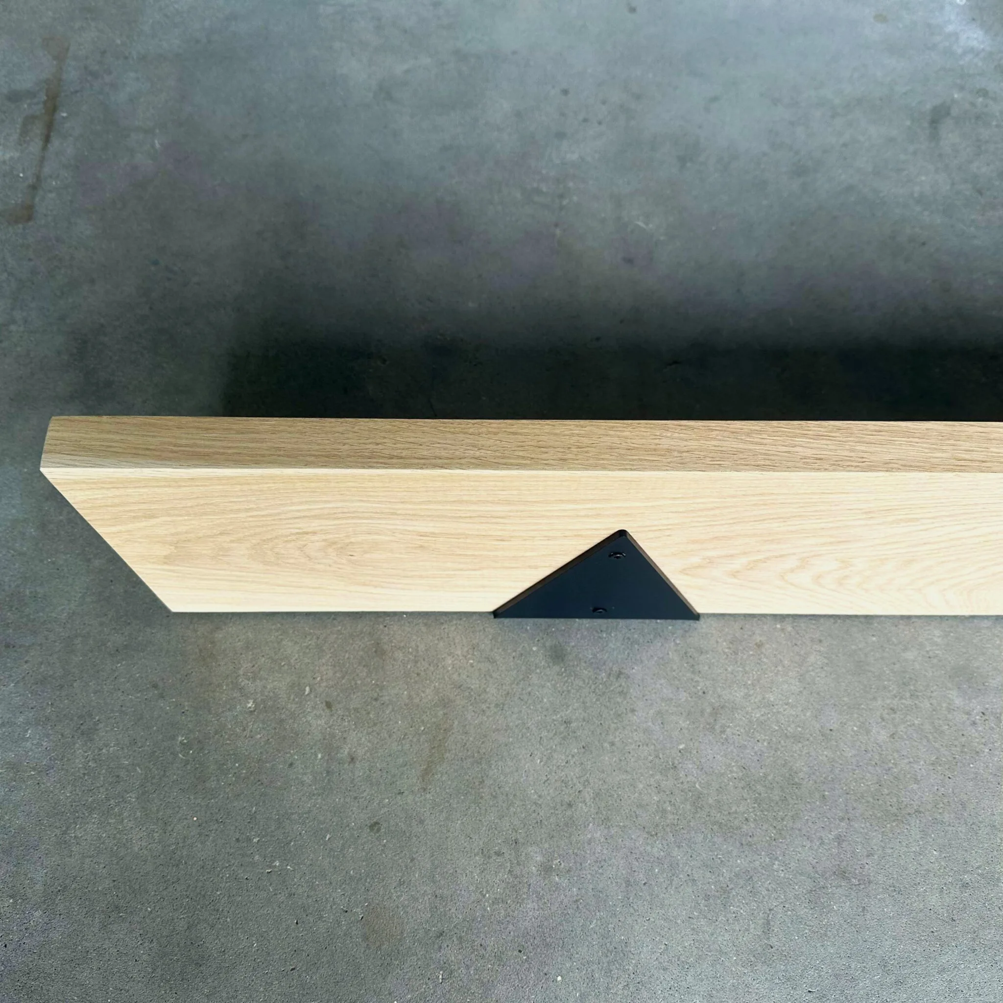 Plankdrager Zwart Industrieel Driehoekvorm 2,6 x 13,5 cm - Set 2 Stuks, foto 2 van 6