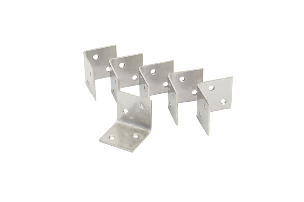 schutting_hoekjes_40_x_40_mm_verzinkt_tuinscherm_beslag_6_stuks_4_gaten