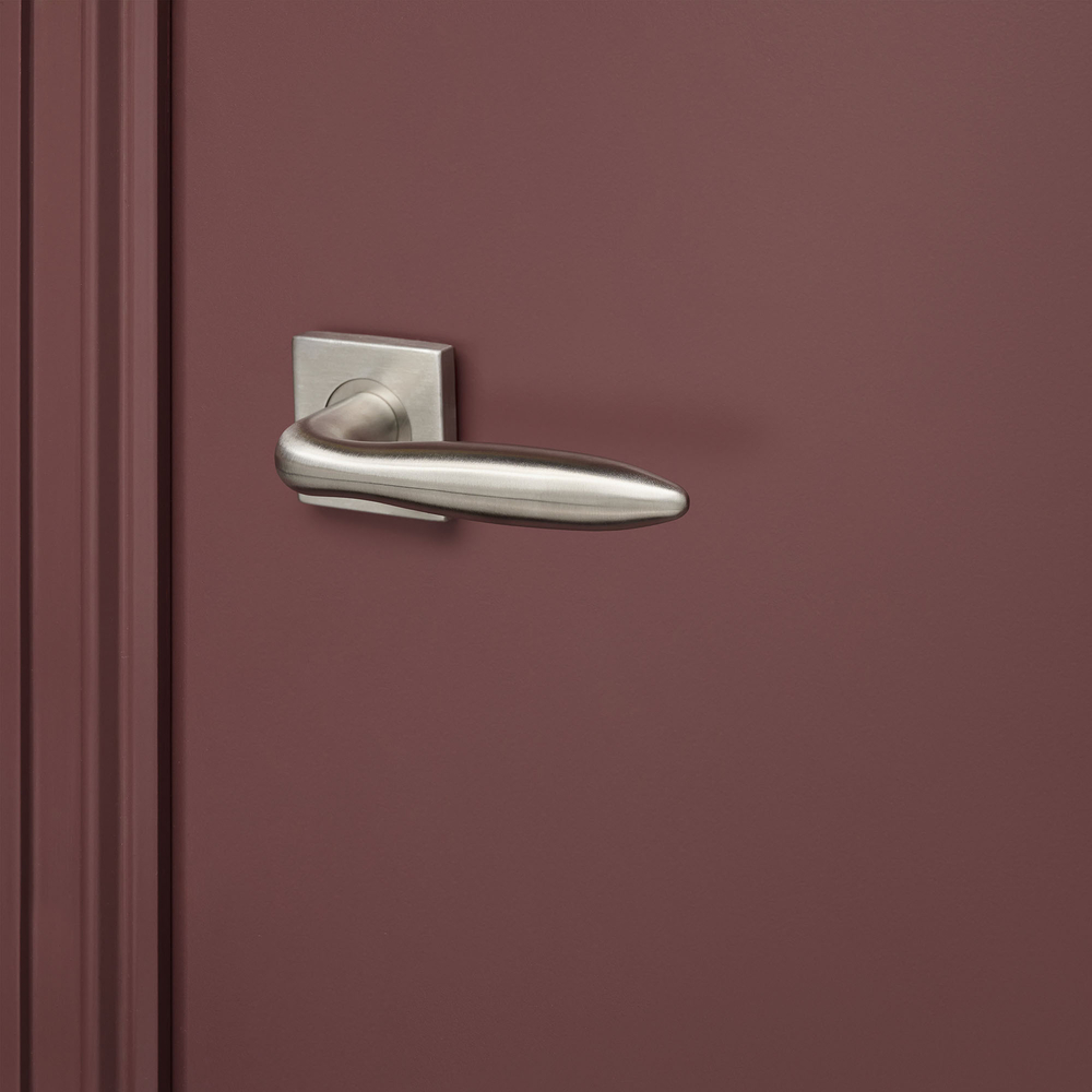 Pratona_rvs_vierkant_rvs_bordeaux_deur