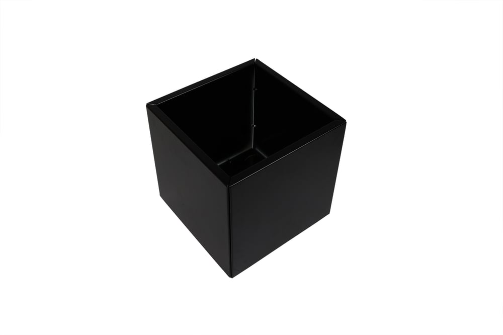 plantenbak_zwart_verzinkt_staal_bloembak_klein_1