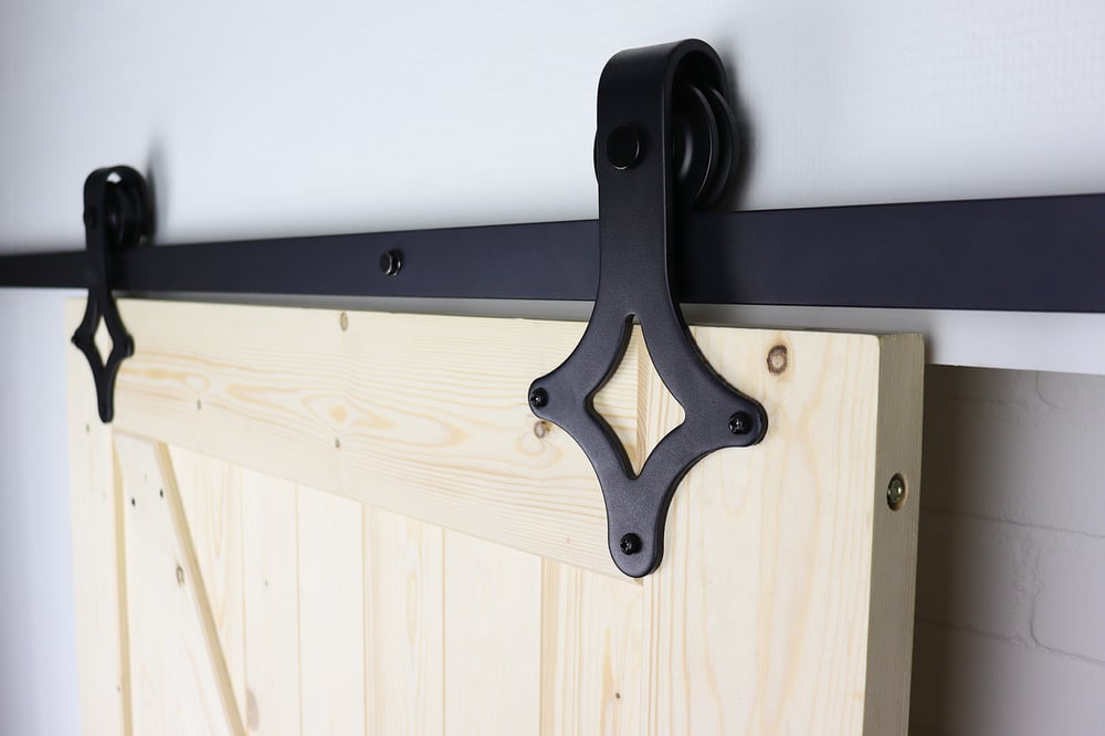 zwart_schuifdeursysteem_met_rails_klassiek_model_compleet_200_cm_per_set_1