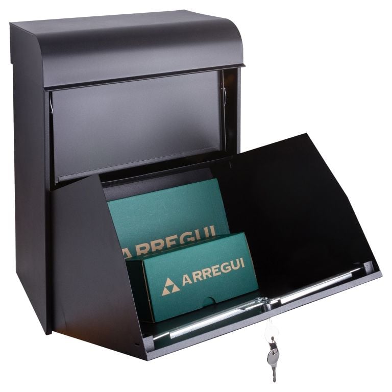 pakketbus_zwart_wovar_foto_4