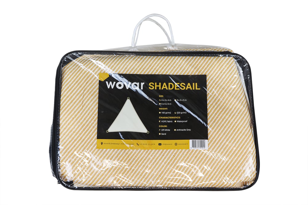 schaduwdoek_driehoek_4x4x4m_320grm2_zand_per_stuk