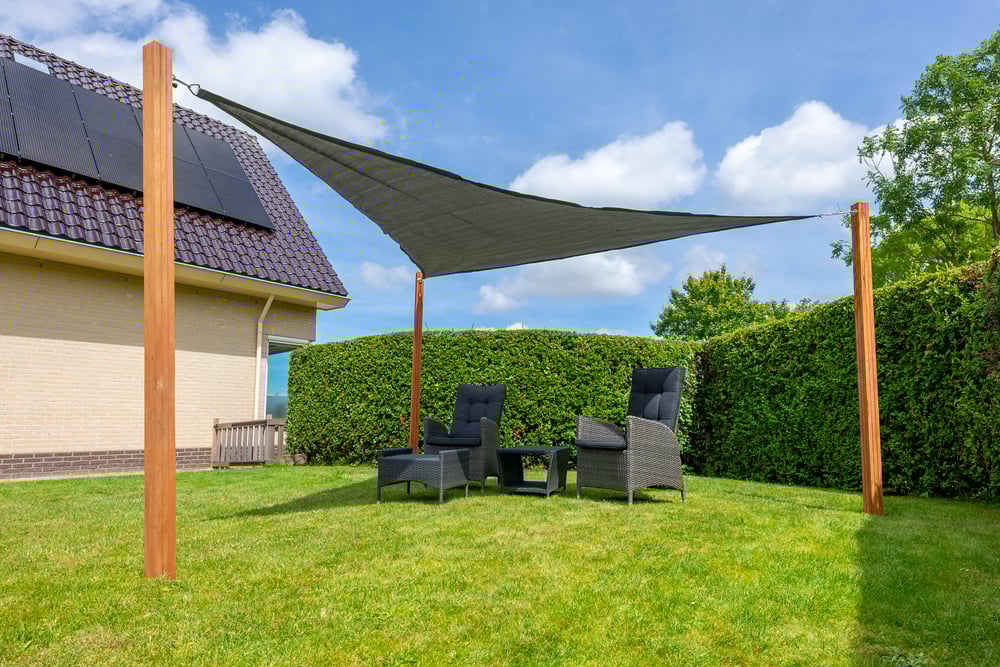 schaduwdoek_antraciet_driehoek_2_2