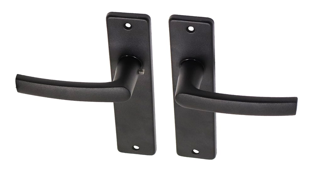 zwarte_deurklinken_met_blind_schild_aluminium_blokmodel_per_set