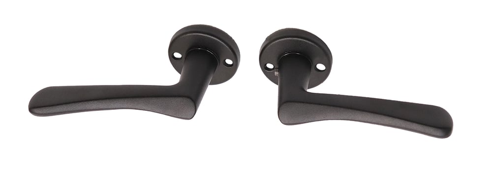 zwarte_deurkruk_op_rozet_rond_vlindermodel_per_set