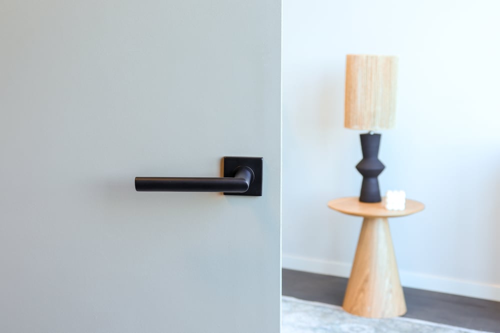 RagusaZwartvierkantrozet_1