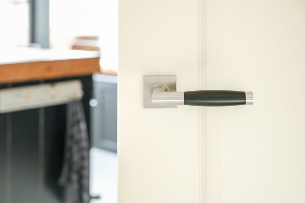 Landelijkinterieur_13_AscoliRVSvierkantrozet