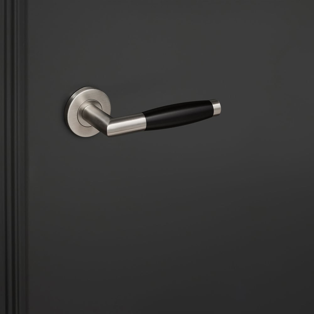 Ascoli_rvs_rond_rozet_zwarte_deur