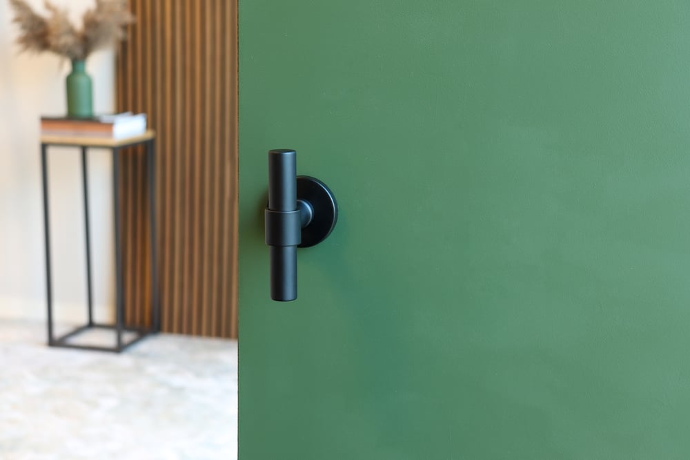 Groenedeur_26Pesarozwartrondrozet