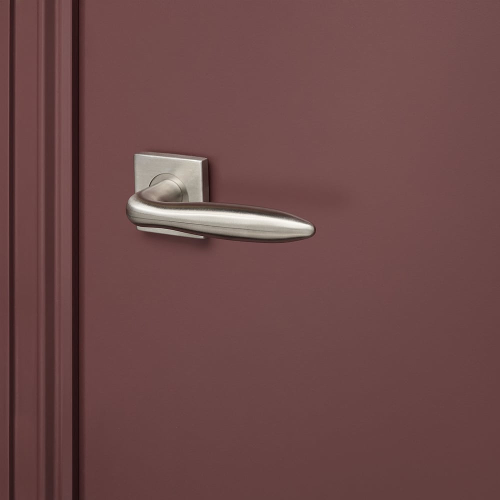 Pratona_rvs_vierkant_rvs_bordeaux_deur